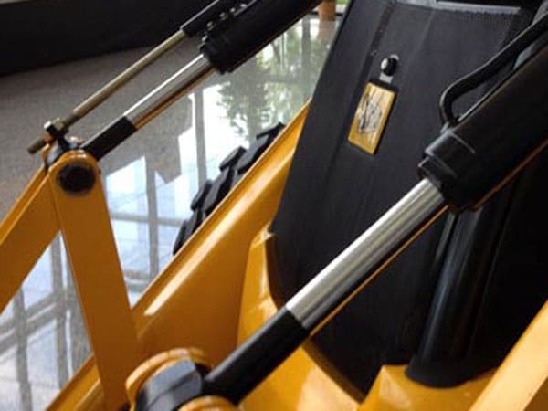 Vendita-pistoni-sollevamento-rimorchi